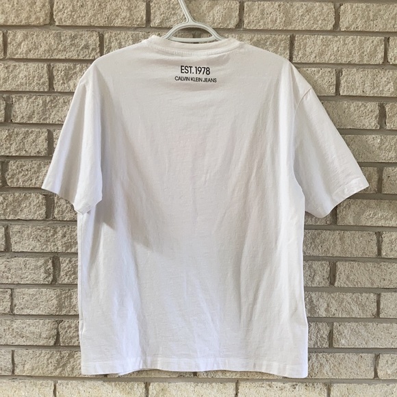 Calvin Klein Brooke Shields T-Shirt - Picture 4 of 4